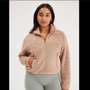 ✨girlfriend recycled fleece quarter zip✨